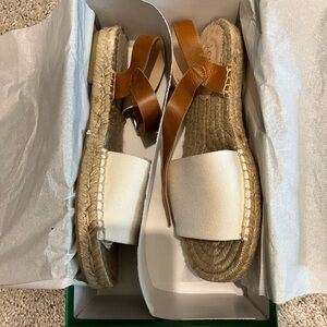 Jcrew brown leather and off white NWT sandals size 9
